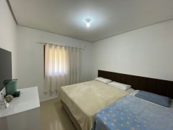 Casa com 02 dormitórios no bairro Lomba Grande 