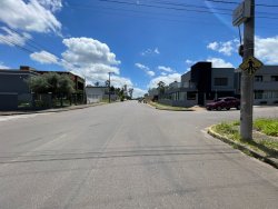 Terreno de esquina com 379m² no Loteamento Chácara Hamburguesa  