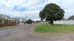 Terreno de esquina com 450m² no bairro Santo Afonso 