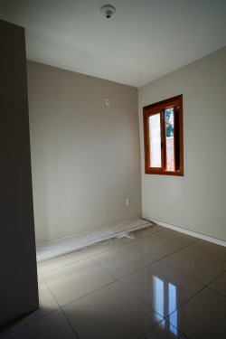 Casa com 02 dormitorios no Bairro Campina 