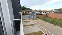 Sobrado com 02 dormitórios no bairro São Jorge 