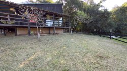 Sítio com 2 hectares no bairro Lomba Grande  