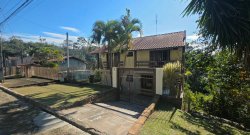 Sobrado com 03 dormitórios no Bairro Rincão 