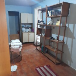 Casa com 03 dormitórios no bairro Guarani 