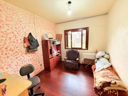 Casa com 03 dormitórios no bairro Canudos 