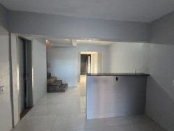 Casa com 02 dormitórios no Loteamento Monte Blanco 