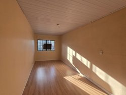 Casa com 02 dormitórios no Loteamento Monte Blanco 
