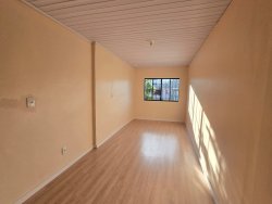 Casa com 02 dormitórios no Loteamento Monte Blanco 