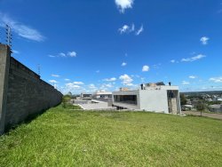 Lote de 560 m² no Condomínio Horizon 
