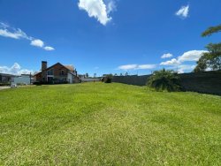 Lote de 560 m² no Condomínio Horizon  