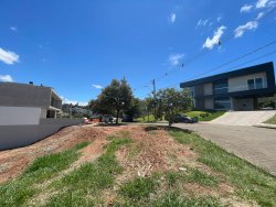 Lote de 676 m² no Condomínio Horizon 