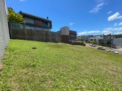 Lote de 585 m² no Condomínio Horizon 