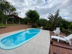 Sítio com 2,5 hectares no bairro Lomba Grande 