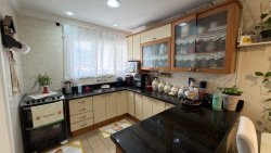 Apartamento com 03 dormitórios no Edifício Agatha 