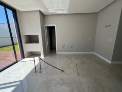 Casa com 04 dormitórios no Residencial Horizon 