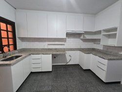 Casa com 03 suítes no Bairro Pinheiro 