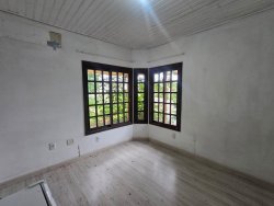 Casa com 03 suítes no Bairro Pinheiro 