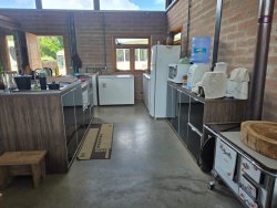 Sítio com 4,00 hectares e 03 açudes no bairro Lomba Grande  