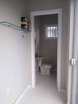 Casa com 02 dormitórios no bairro Capão Novo 