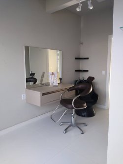 Casa com 02 dormitórios no bairro Capão Novo 