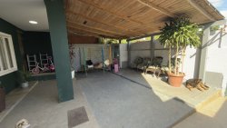 Casa com 02 dormitórios no bairro Lomba Grande 