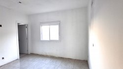 Casa com 03 dormitórios no bairro Feitoria 
