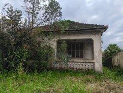 Terreno com casa em Lomba Grande 