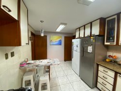 Sobrado com 03 dormitórios  no bairro Jardim Mauá  