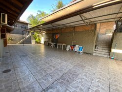 Sobrado com 03 dormitórios  no bairro Jardim Mauá  