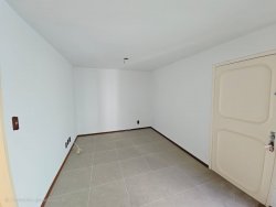 Apartamento com 02 dormitórios Residencial Cristina II 