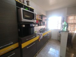 Casa com 04 dormitórios no bairro Jardim Mauá 