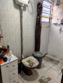 Casa com 01 dormitório no bairro Feitoria 