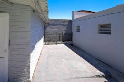 Sobrado com 04 dormitórios sendo 01 suíte no Bairro Liberdade  