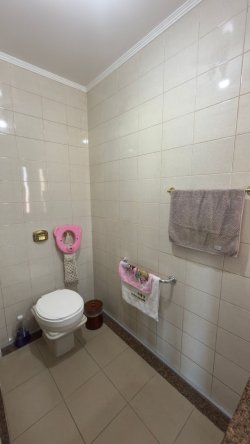 Casa com 03 dormitórios, sendo 02 suítes no bairro Jardim Mauá 