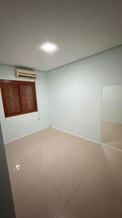 Casa plana com 03 dormitórios no bairro Arroio da Manteiga 