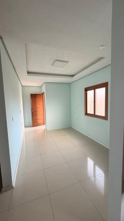 Casa plana com 03 dormitórios no bairro Arroio da Manteiga 