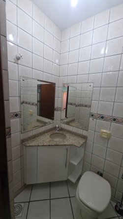 Sala comercial com 326m² no bairro Hamburgo Velho 