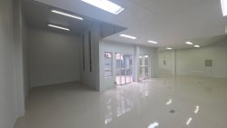 Sala comercial com 326m² no bairro Hamburgo Velho 