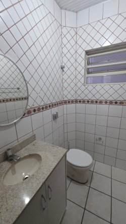 Sala comercial com 326m² no bairro Hamburgo Velho 