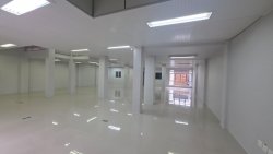 Sala comercial com 326m² no bairro Hamburgo Velho 