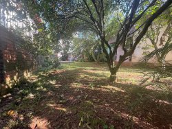 Casa com 02 dormitórios em Lomba Grande  