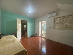 Casa com 02 dormitórios em Lomba Grande  