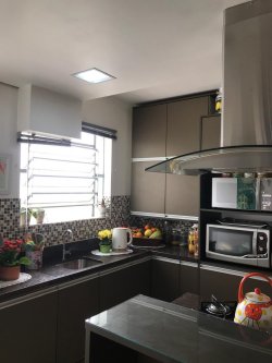 Apartamento com 02 dormitórios no Edificio Terrasse 