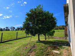 Linda casa em condomínio fechado no estilo rústico sofisticado 