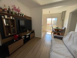 Apartamento com 02 dormitórios no Residencial Anna Nery 