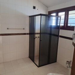 Sobrado com 03 dormitórios no bairro Ideal 