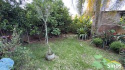 Casa com 03 dormitórios no bairro Jardim das Acácias  