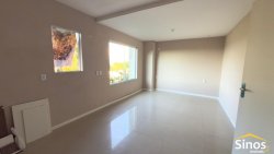 Casa com 03 dormitórios no bairro Jardim das Acácias  