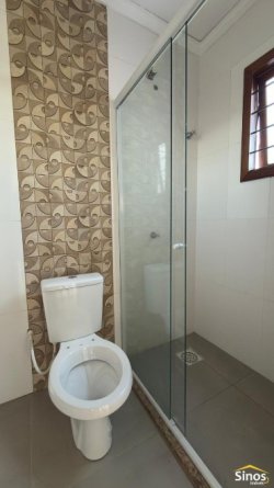 Casa com 03 dormitórios no bairro Jardim das Acácias  