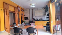 Casa com 03 dormitórios, sendo 01 suíte no bairro Rondônia  